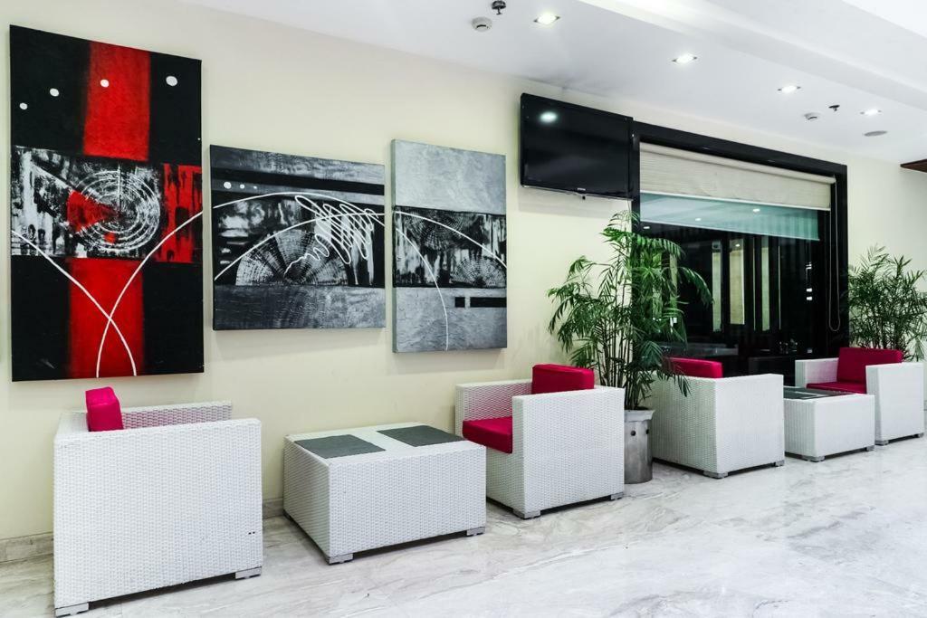 La Silver Leaf Hotel Nawashahr Exterior photo