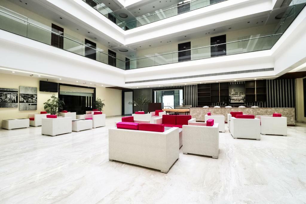 La Silver Leaf Hotel Nawashahr Exterior photo